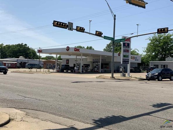 403 S Greer Blvd, Pittsburg, TX 75686